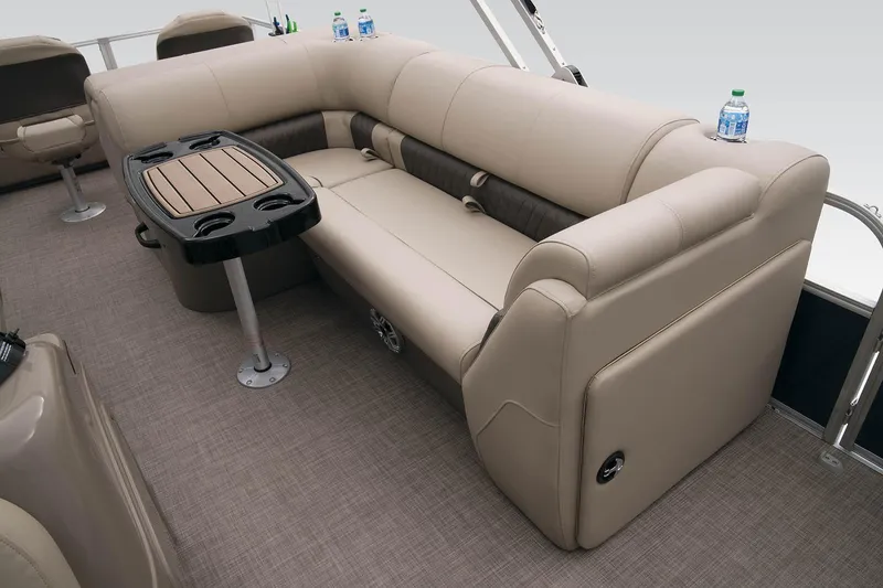 Slide: The Image of Sun Tracker Fishin' Barge 22 DLX 2023 - 32