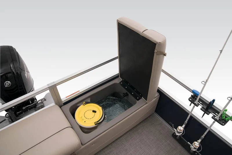 Slide: The Image of Sun Tracker Fishin' Barge 22 DLX 2023 - 45