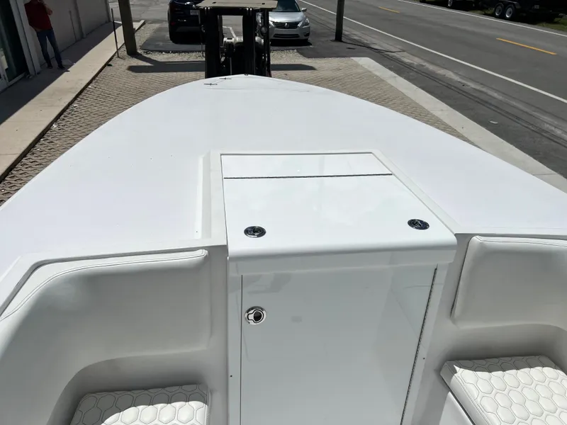 Slide: The Image of 1979 Wellcraft Scarab Sport 302 boat deck and seating area. - 23