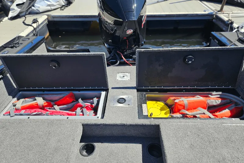 Slide: The Image of Sun Tracker TARGA V 18 2024 - 24