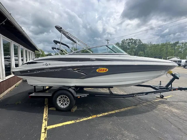 Slide: The Image of Crownline Boats 210 SS 2024 - 6