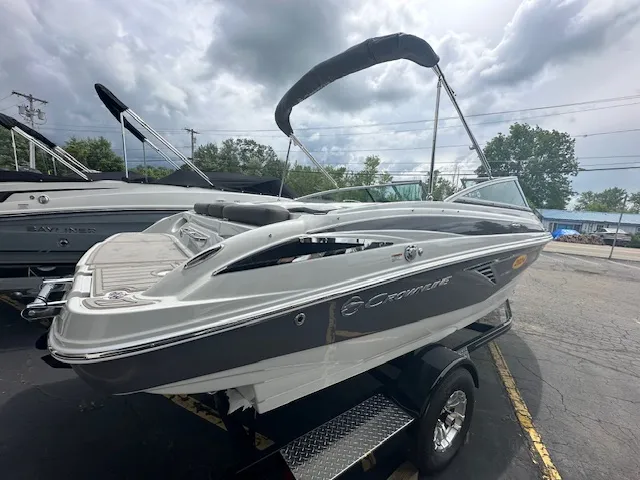 Slide: The Image of Crownline Boats 210 SS 2024 - 5