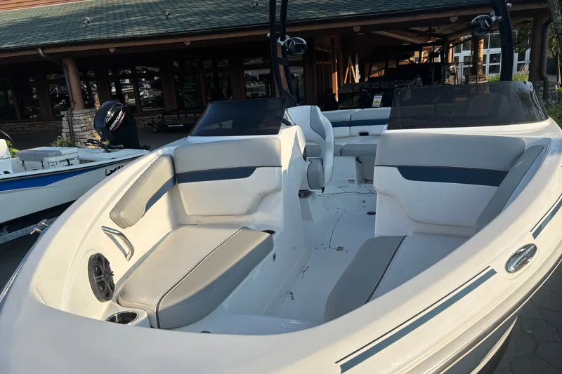 Slide: The Image of 2023 Tahoe 210 Si Limited boat interior with sleek seating and modern design. - 7