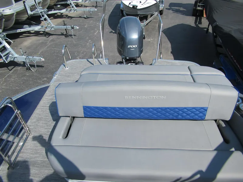 Slide: The Image of 2023 Bennington 24 LSBA pontoon boat with Yamaha 200 engine. - 3