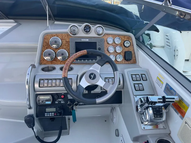 Slide: The Image of Dashboard of a 2007 Formula 310 Sun Sport boat. - 13