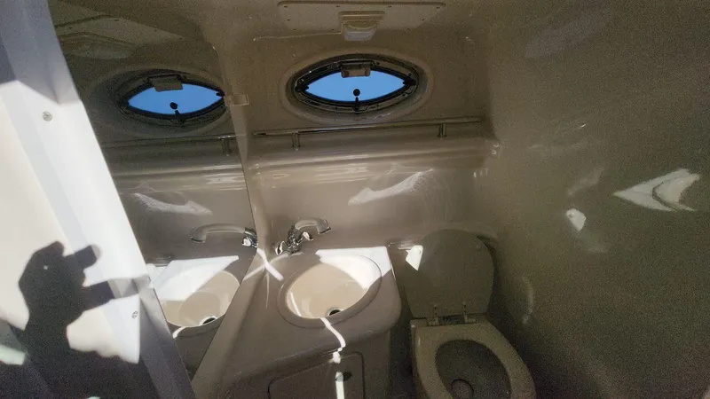 Slide: The Image of Sea Ray 270 Amberjack 2006 - 63