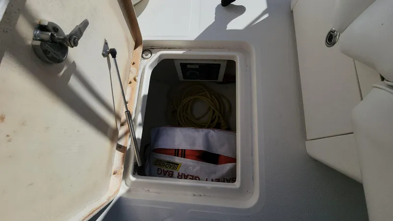 Slide: The Image of Sea Ray 270 Amberjack 2006 - 64