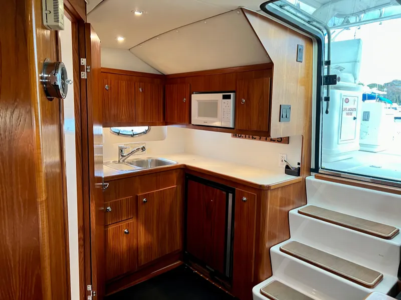 Slide: The Image of companionway & galley - 26