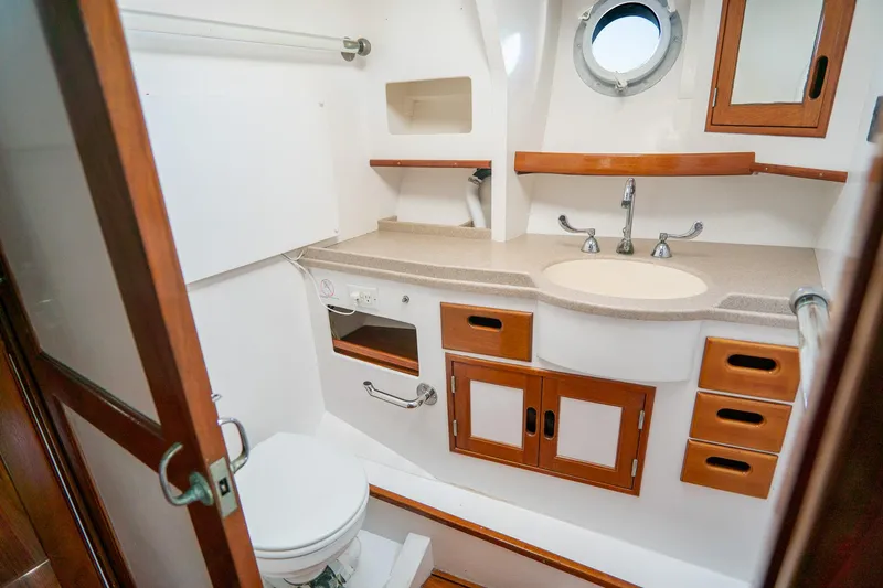 Slide: The Image of Owner's Ensuite Head - 11
