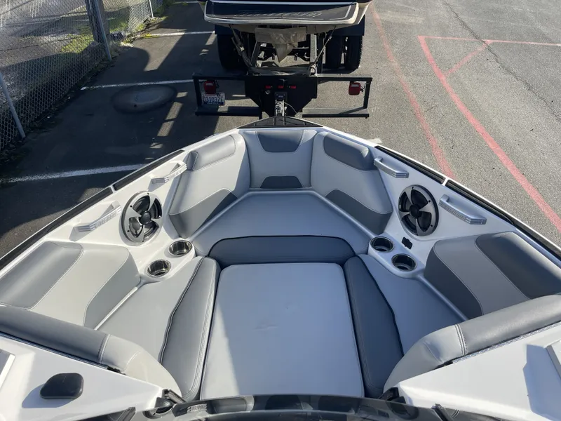 Slide: The Image of Malibu Wakesetter 22 LSV 2019 - 14