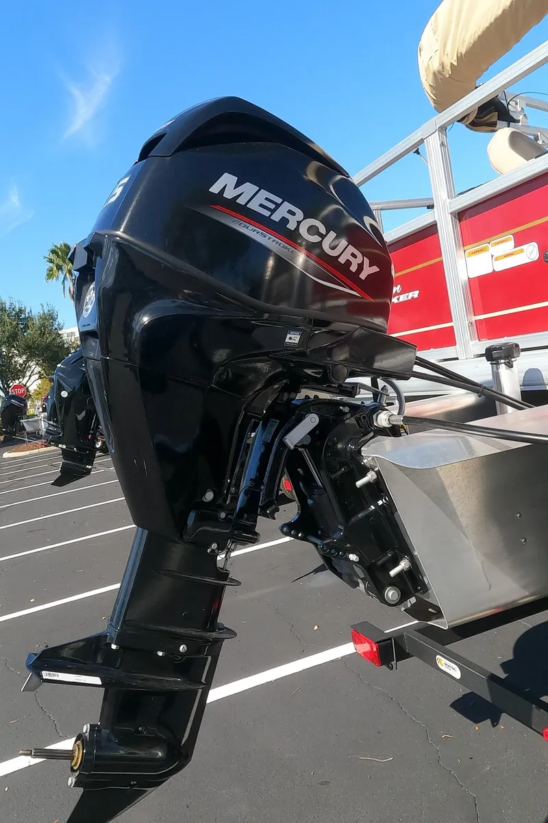 Slide: The Image of Mercury outboard motor on a 2023 Sun Tracker Bass Buggy 18 DLX pontoon boat. - 9