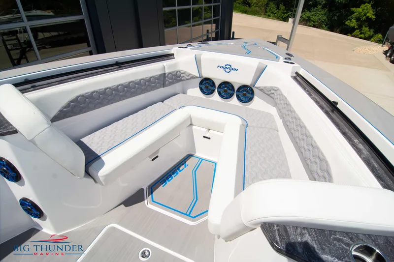 Slide: The Image of Fountain 38 SCX 2024 - 63