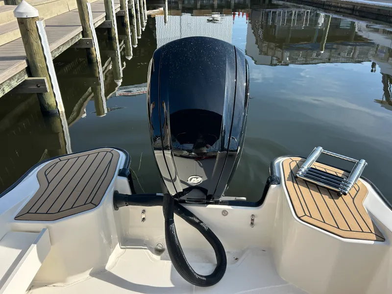 Slide: The Image of Boston Whaler 160 Super Sport 2027 - 4