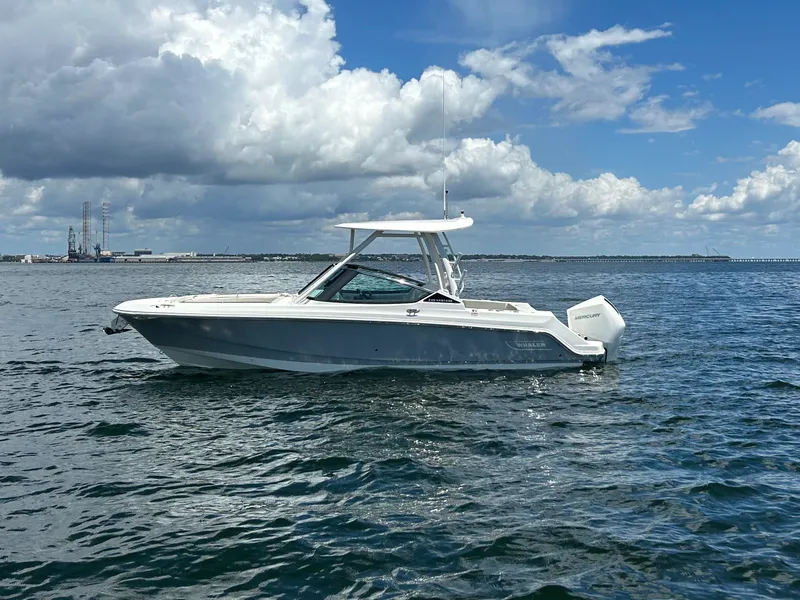 The Image of Boston Whaler 240 Vantage 2027 - 0