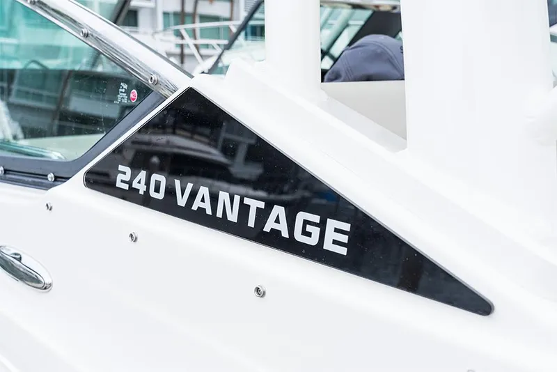Slide: The Image of Boston Whaler 240 Vantage 2027 - 93