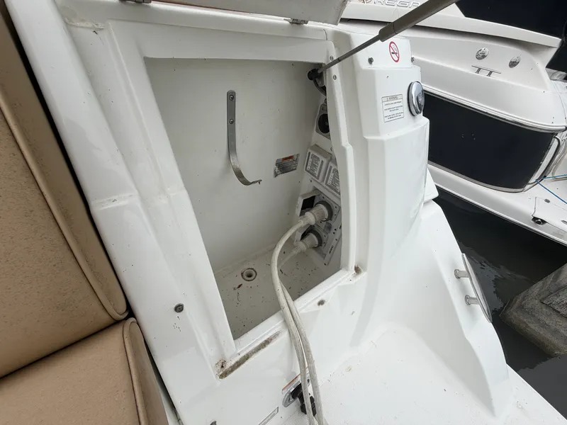 Slide: The Image of Cruisers 380 EXPRESS 2014 - 26