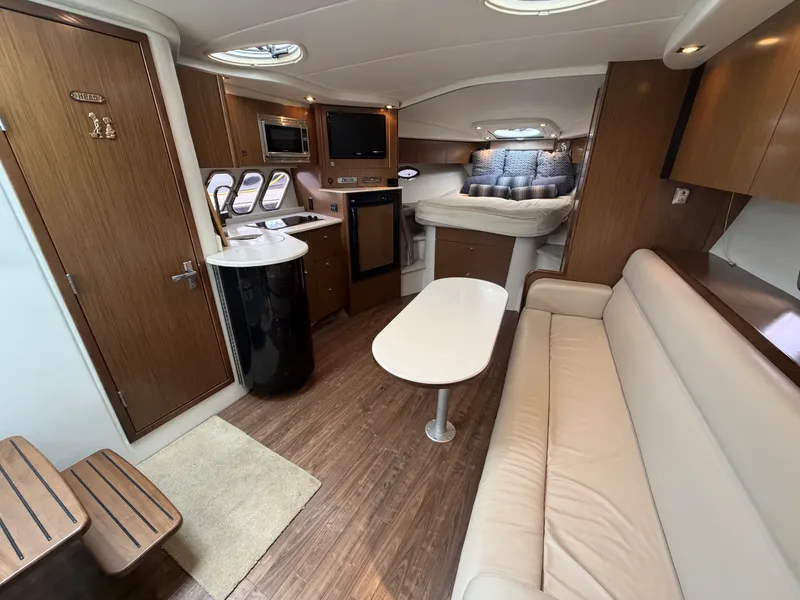 Slide: The Image of Cruisers 380 EXPRESS 2014 - 29