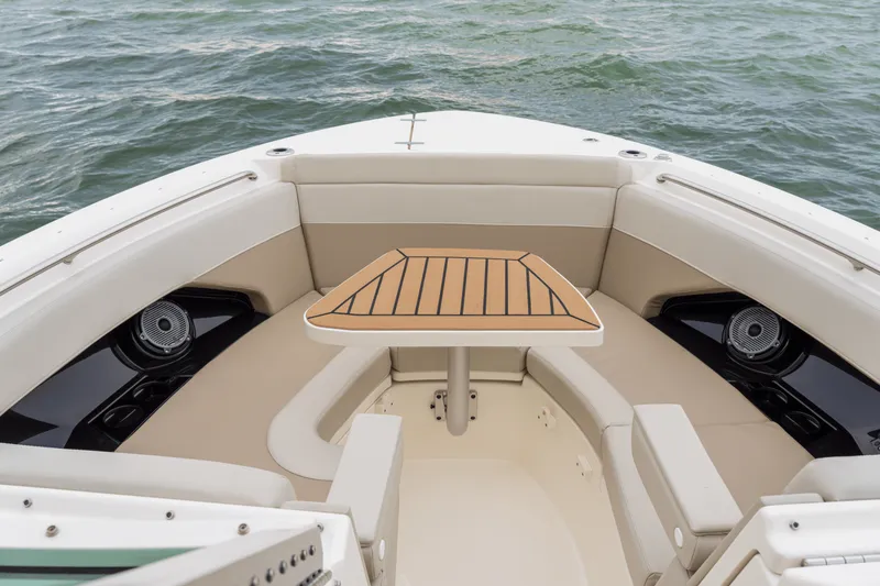 Slide: The Image of Boston Whaler 280 Vantage 2027 - 39
