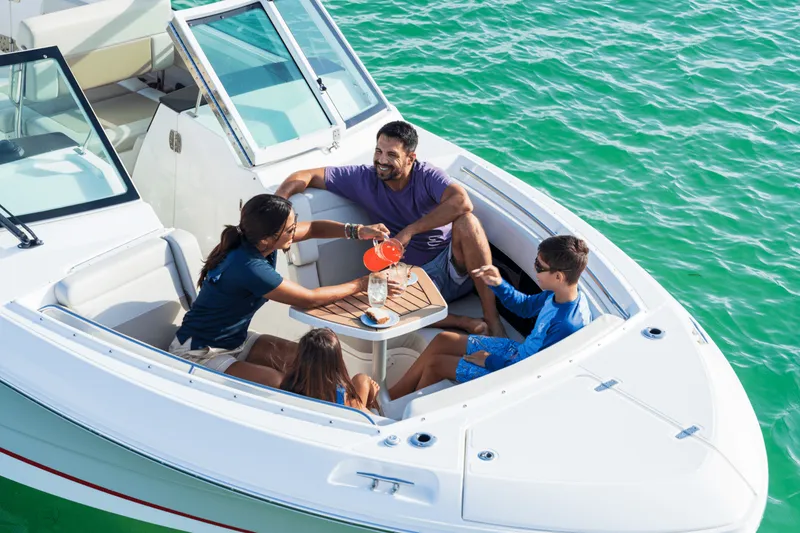 Slide: The Image of Boston Whaler 280 Vantage 2027 - 7