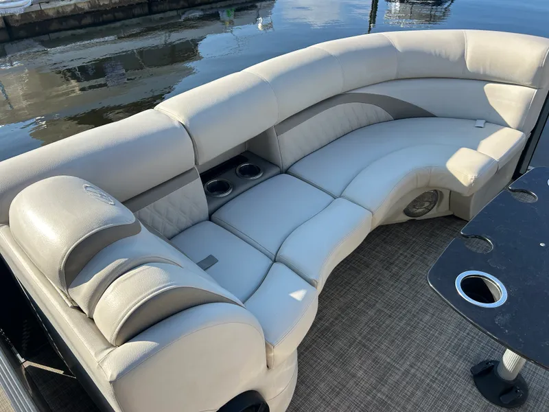 Slide: The Image of Harris Sunliner 220 2018 - 20