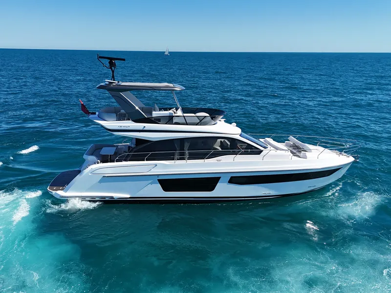 Slide: The Image of Azimut Fly 53 2027 - 7