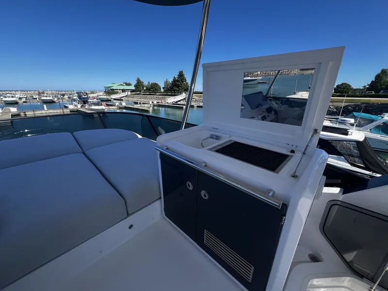 Slide: The Image of Azimut Fly 53 2027 - 33
