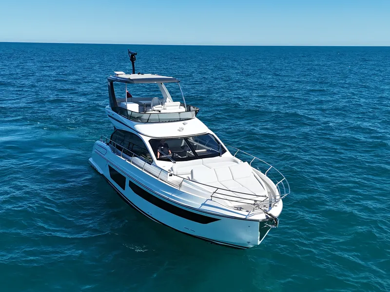 Slide: The Image of Azimut Fly 53 2027 - 1