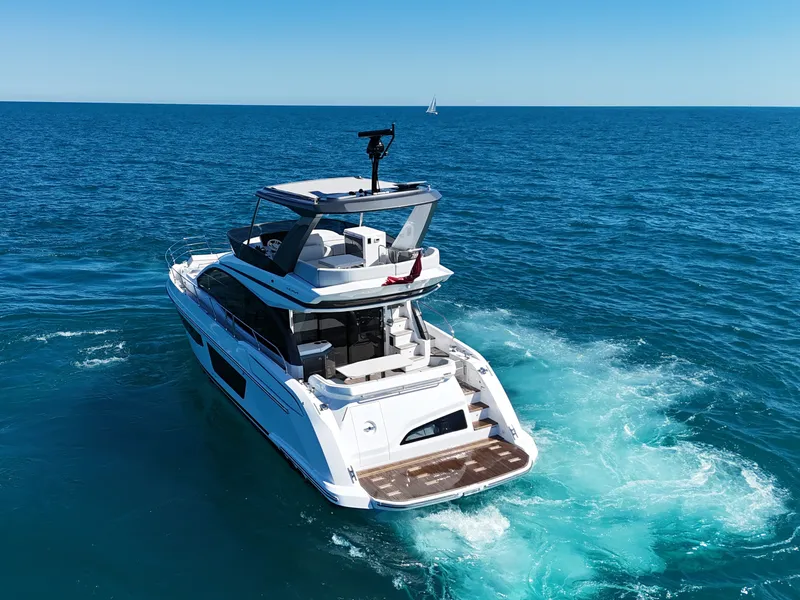 Slide: The Image of Azimut Fly 53 2027 - 10