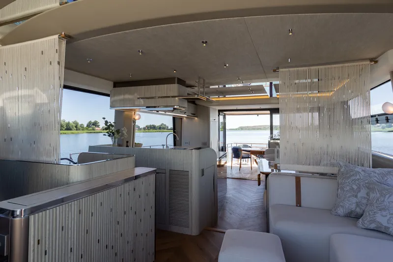 Slide: The Image of Galeon 620 FLY 2027 - 48