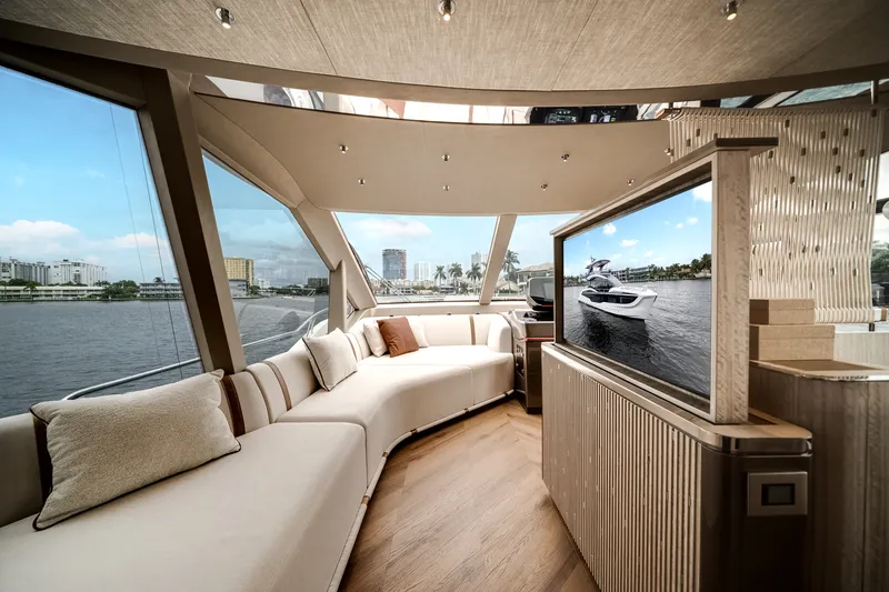 Slide: The Image of Galeon 620 FLY 2027 - 52