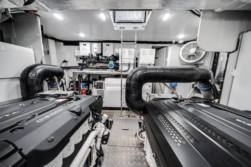 Slide: The Image of Galeon 620 FLY 2027 - 75