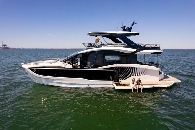 Slide: The Image of Galeon 620 FLY 2027 - 10