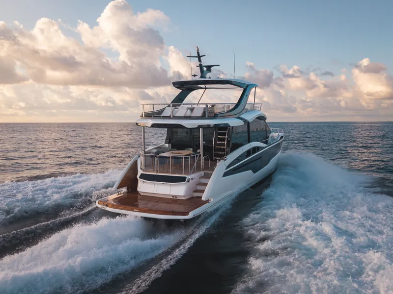Slide: The Image of Galeon 620 FLY 2027 - 14