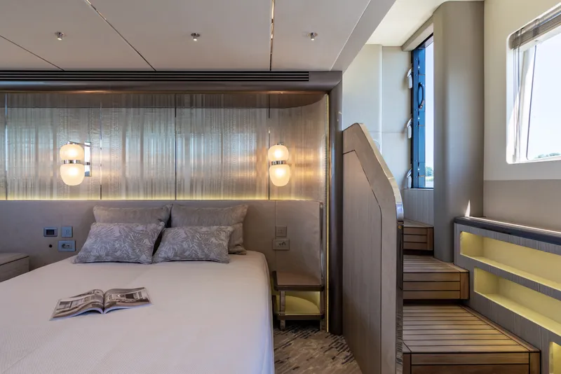 Slide: The Image of Galeon 620 FLY 2027 - 37