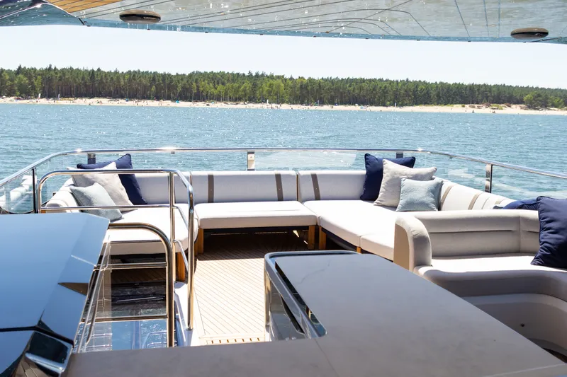 Slide: The Image of Galeon 620 FLY 2027 - 26