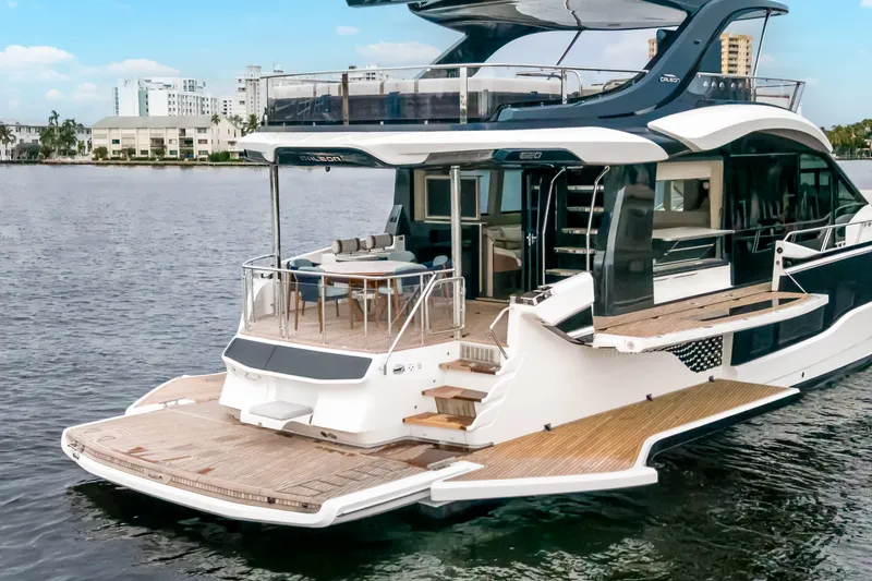 Slide: The Image of Galeon 620 FLY 2027 - 23