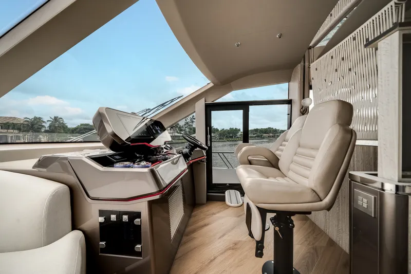 Slide: The Image of Galeon 620 FLY 2027 - 55