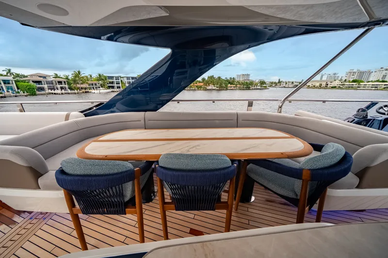 Slide: The Image of Galeon 620 FLY 2027 - 65