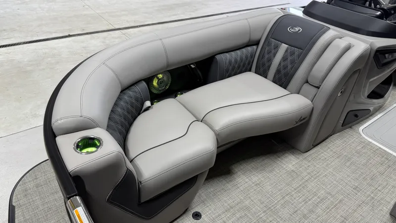 Slide: The Image of Barletta LUSSO23QCSS 2027 - 12