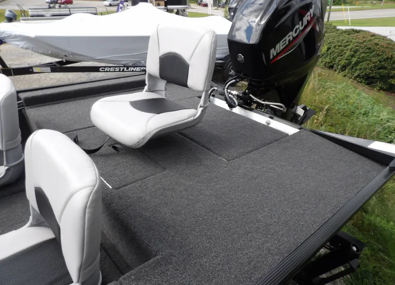 Slide: The Image of Crestliner 1600 STORM 2026 - 9