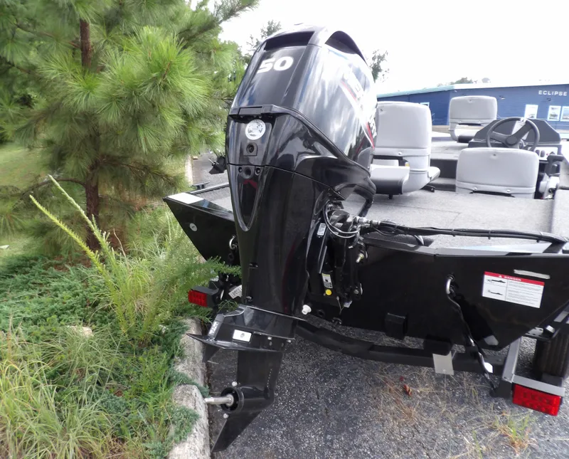 Slide: The Image of Crestliner 1600 STORM 2026 - 5