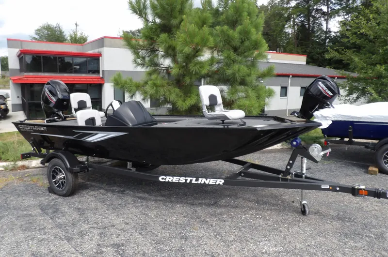 Slide: The Image of Crestliner 1600 STORM 2026 - 1