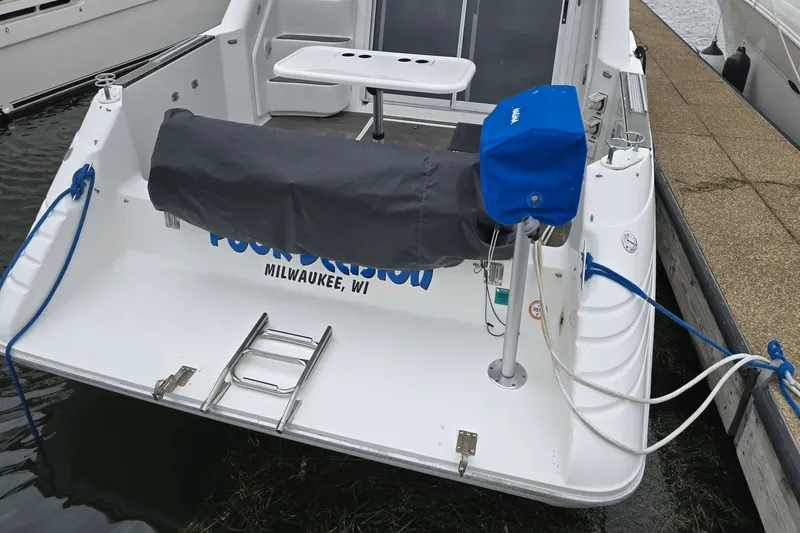 Slide: The Image of Sea Ray 350 EXPRESS BRIDGE 1992 - 2