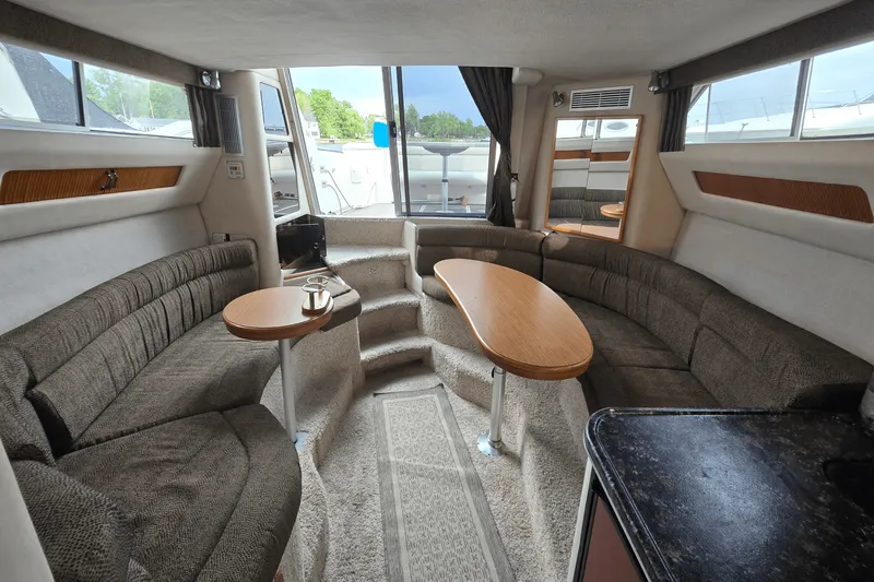 Slide: The Image of Sea Ray 350 EXPRESS BRIDGE 1992 - 34