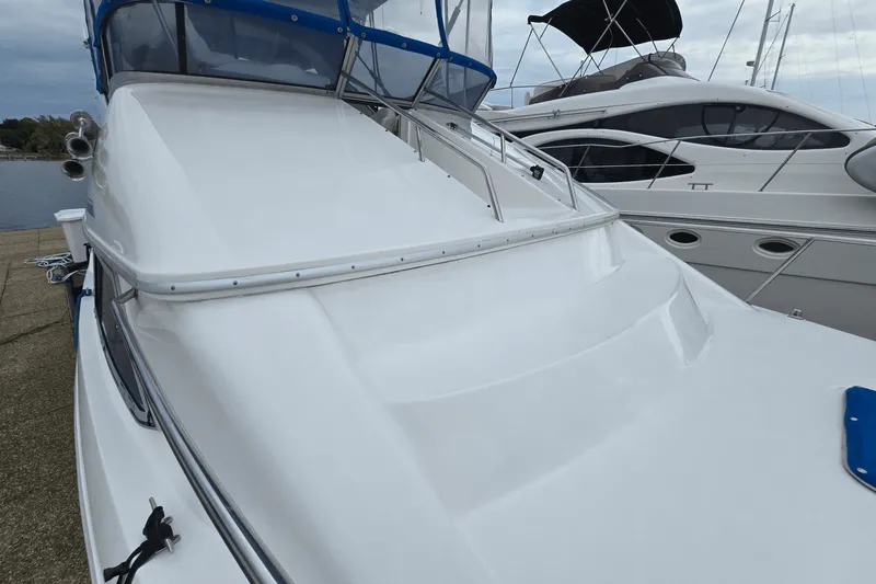 Slide: The Image of Sea Ray 350 EXPRESS BRIDGE 1992 - 5