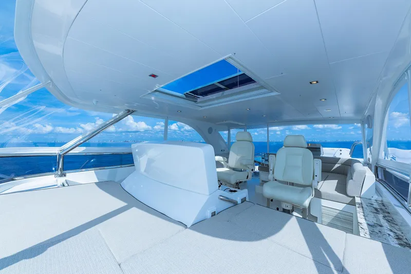 Slide: The Image of Flybridge lounge - 32