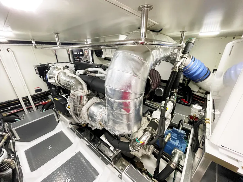 Slide: The Image of Stbd CAT engine - 44