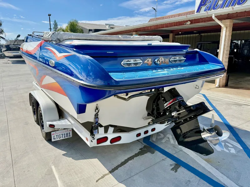 Slide: The Image of Essex Boats Tempest 2003 - 14