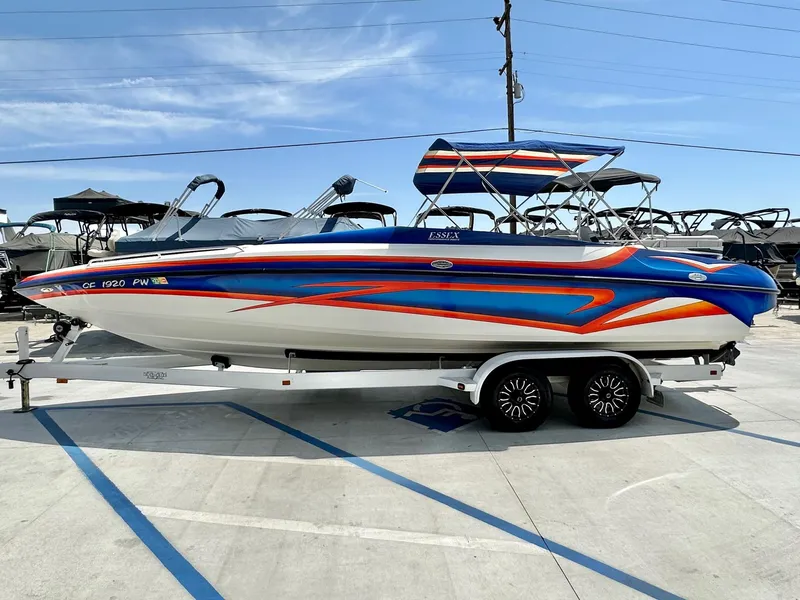 Slide: The Image of Essex Boats Tempest 2003 - 6