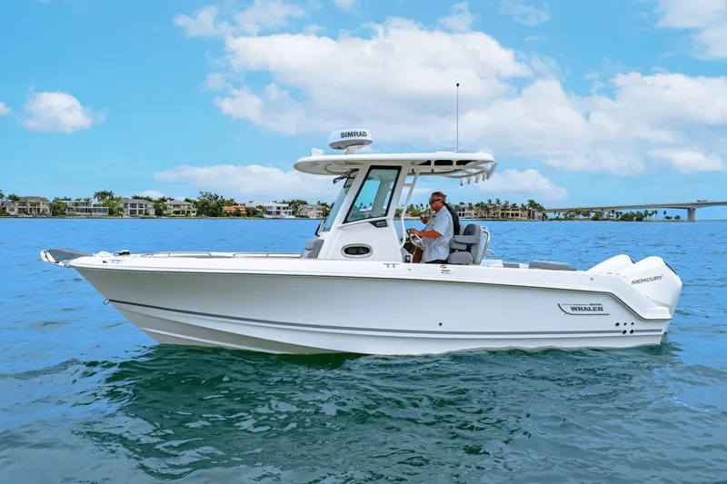 The Image of Boston Whaler 250 Outrage 2026 - 0